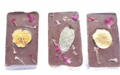flores-comestibles-georganica-Barra de chocolate oscuro
