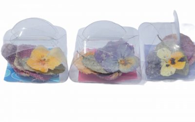 flores-comestibles-georganica-Souvenir grande con flores de dulce